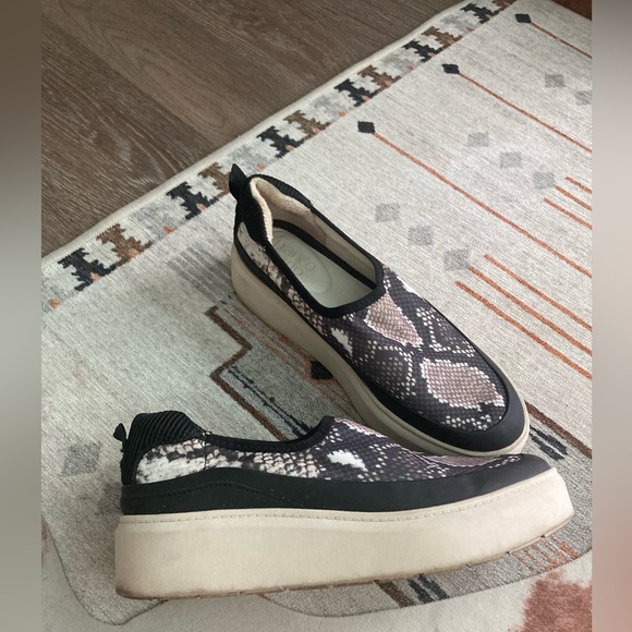 Franco Sarto platform slip on shoes size 8.5 - Picture 7 of 9